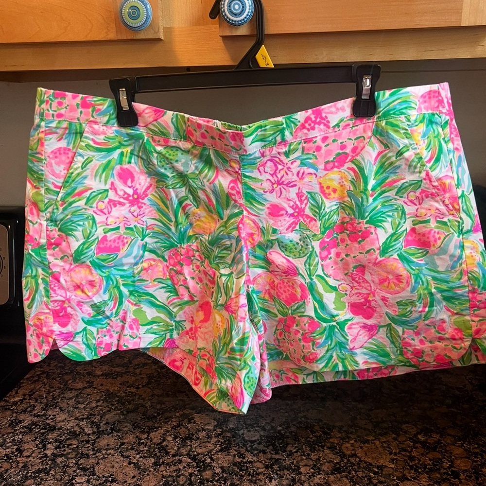 Lilly Pulitzer Pink and Green Bermuda Shorts Tropical Resort Style